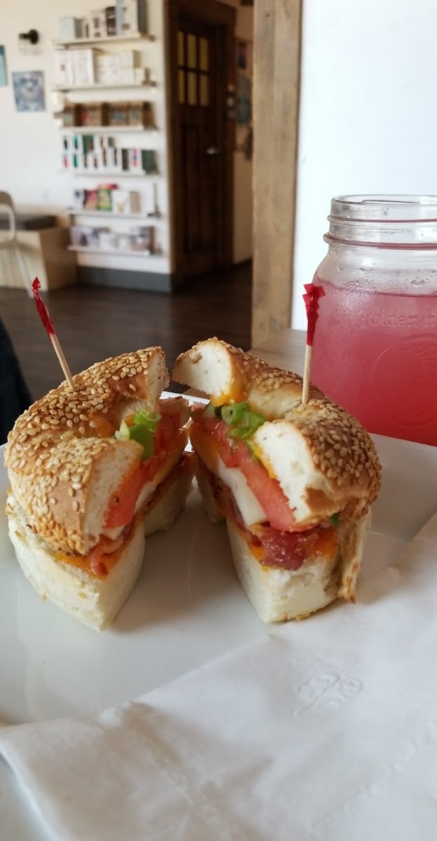 Upward Kitchens & Cafe At The Nook-6